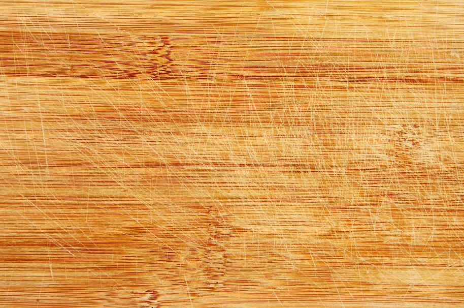 Trucos para disimular arañazos superficiales en muebles de madera. 1